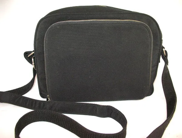 G.H. BASS & CO BLACK Shoulder Messenger Passport TRAVEL TRIP TOUR BAG PURSE