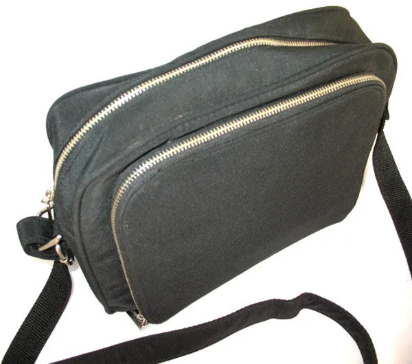 G.H. BASS & CO BLACK Shoulder Messenger Passport TRAVEL TRIP TOUR BAG PURSE