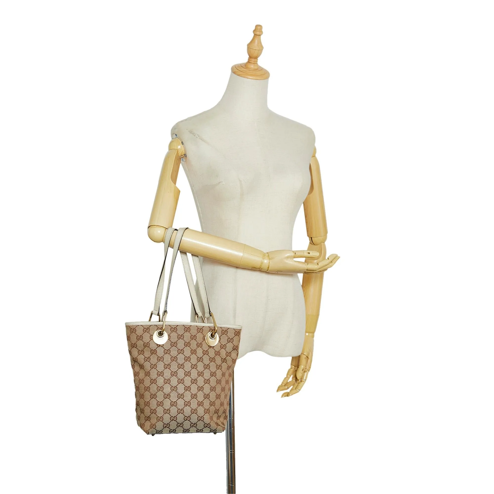 Gucci GG Canvas Eclipse Tote Bag (SHG-Yw5Xsh)