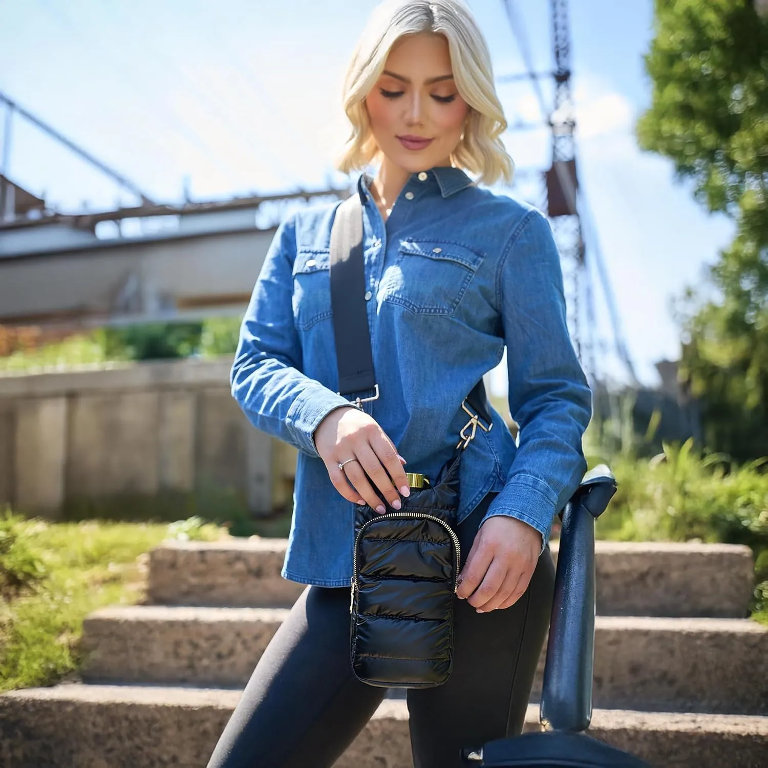 Original HydroBag | Quilted Water Bottle Holder with Strap | Tote Bottle Carrier Crossbody Bag with Pockets