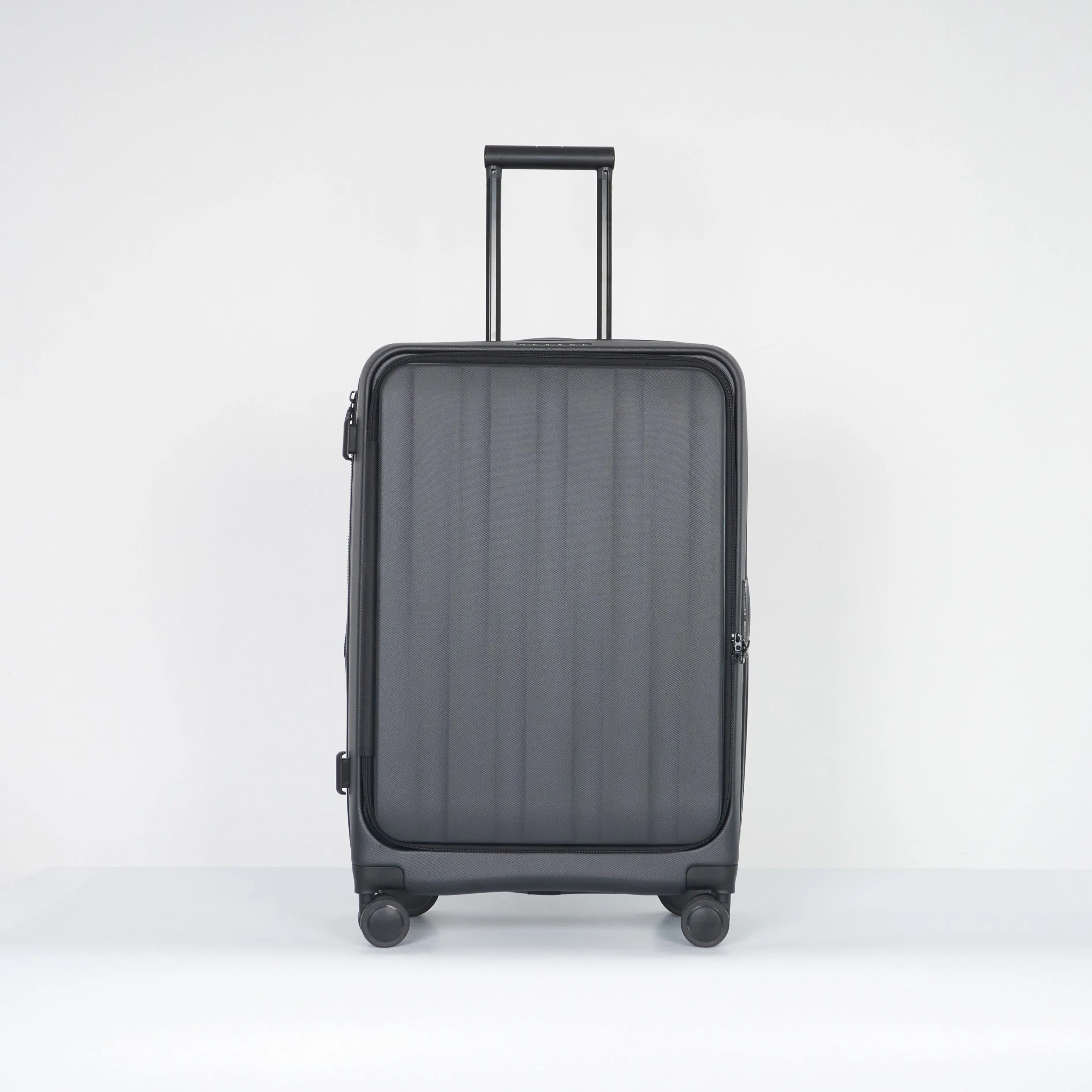 Verage® Greenwich II 30" Large Hardside Expandable Spinner Luggage