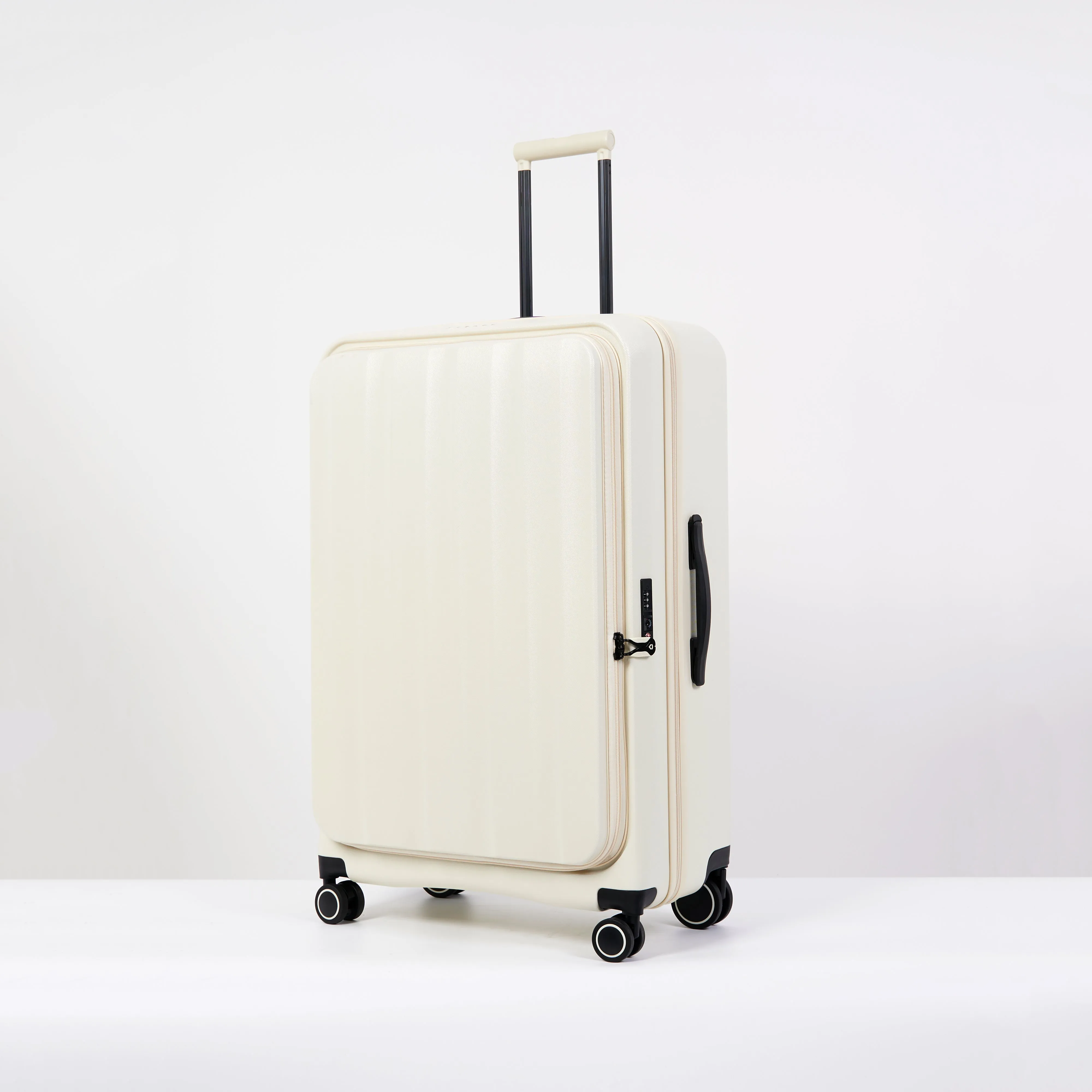 Verage® Greenwich II 30" Large Hardside Expandable Spinner Luggage